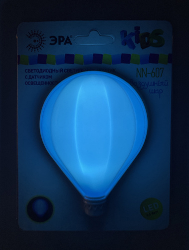 Ночник - светильник светодиодный ЭРА NN-607-LS-BU в розетку с датчиком освещенности синий фото 8